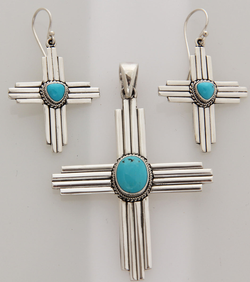 Turquoise / Sterling Silver pendant and Earring set